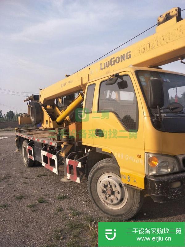 天津出售二手柳工八噸四節臂吊車