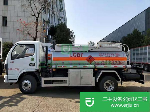 四川出售二手國六油罐車朝柴130馬力發動機軸距2700mm