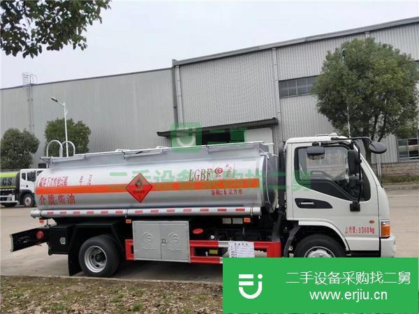 遼寧出售二手江淮8噸油罐車濰柴130馬力柴油發(fā)動(dòng)機(jī)五檔箱可提檔可分期