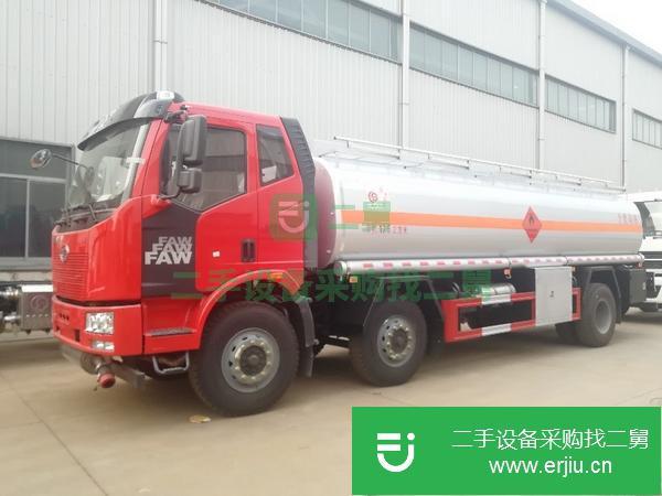 廣東出售二手25方解放小三軸油罐車大柴240馬力