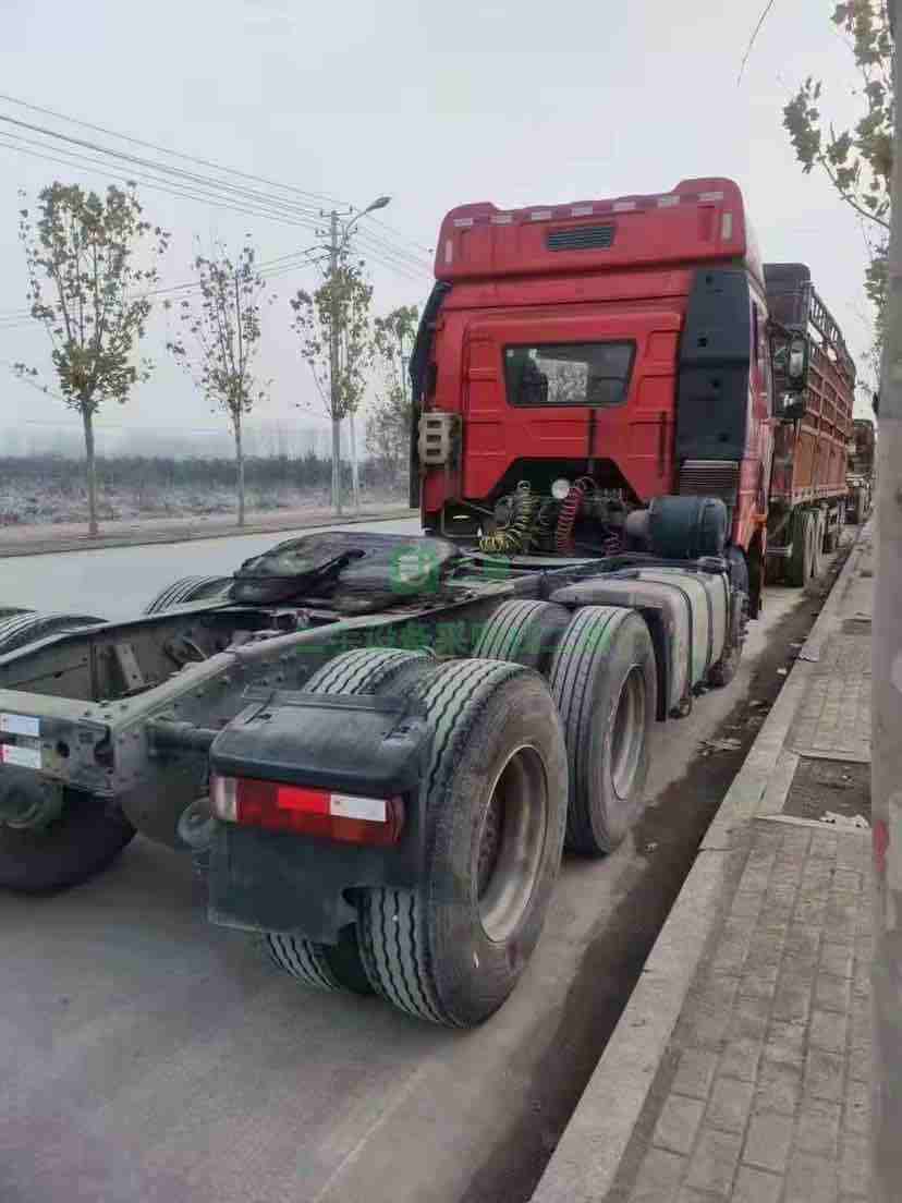 出售二手牽引車頭，國五解放，雙驅(qū)輕體，420馬力