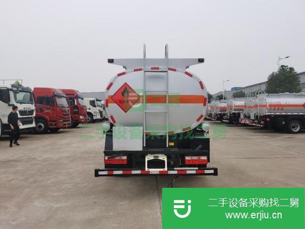 浙江出售二手東風多利卡8噸油罐車