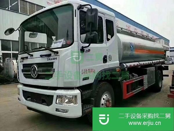 山東出售二手東風12噸油罐車康明斯180馬力法士特8檔變速箱可按揭