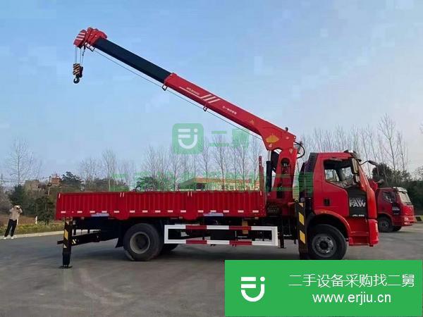 湖北出售二手解放單排駕駛室隨車吊