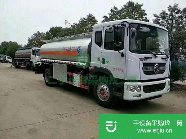 山東出售二手東風12噸油罐車康明斯180馬力法士特8檔變速箱可按揭
