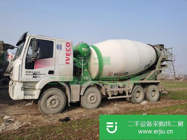 安徽出售二手18年紅巖輕量化可拉15方攪拌車