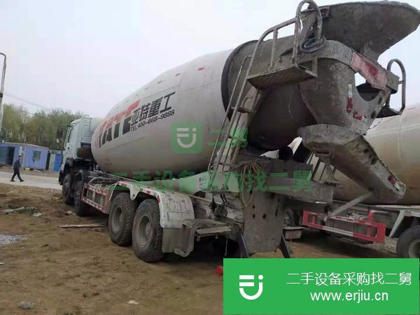 四川出售17年豪沃?jǐn)嚢柢?國五亞特大20方,11840長,沒洗沒刷,車況精品