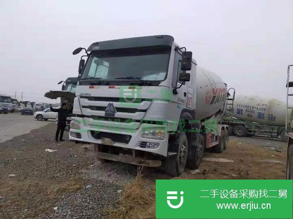 四川出售17年豪沃?jǐn)嚢柢?國五亞特大20方,11840長,沒洗沒刷,車況精品