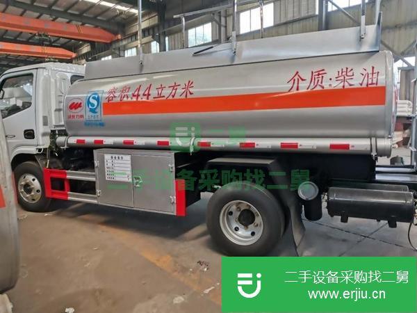 上海出售二手江淮130馬力油罐車4.2方