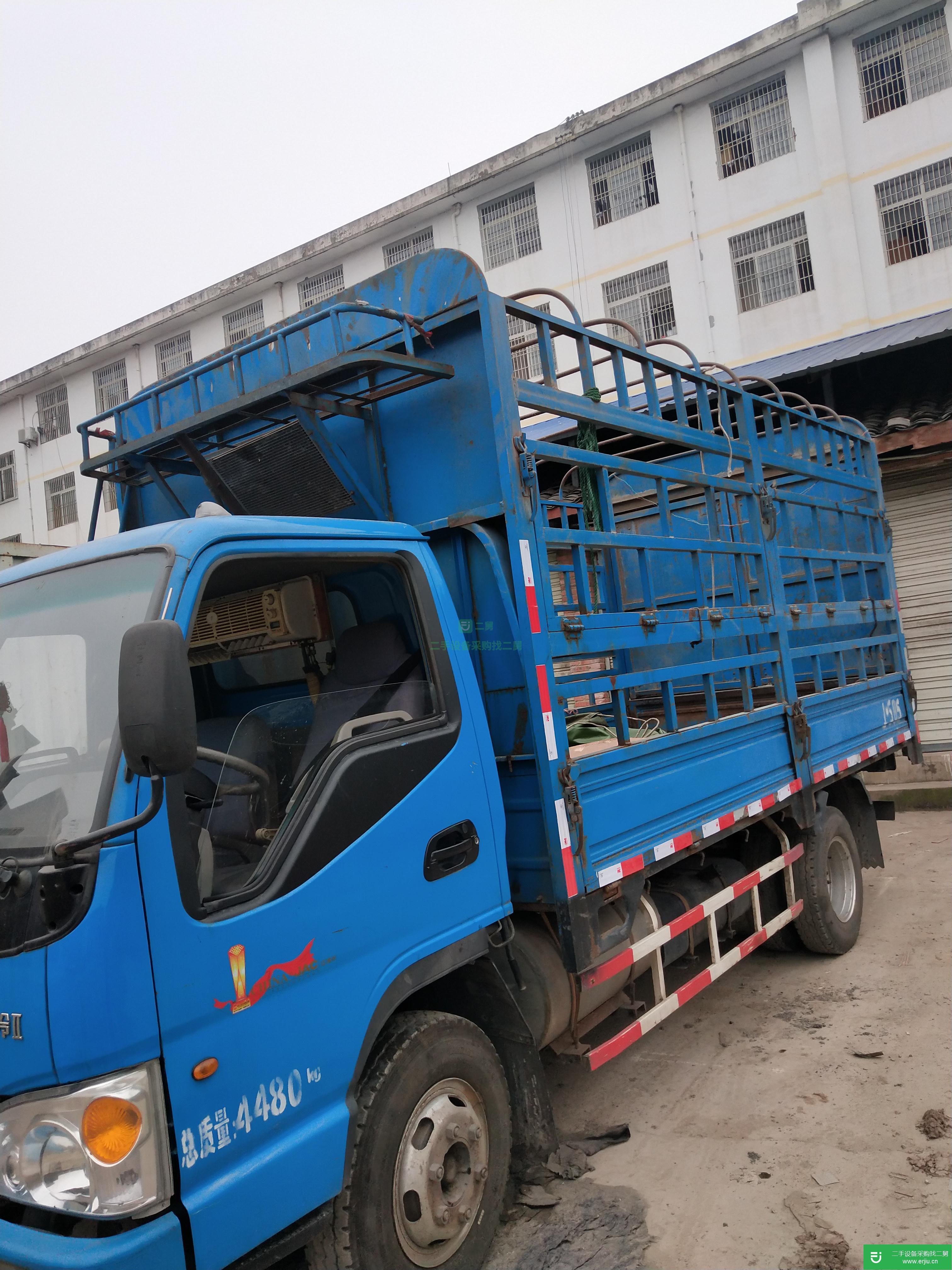 四川出售二手江淮駿鈴130馬力高欄載貨車車況很好