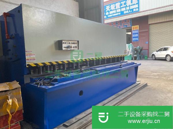 廣東出售二手16*4000大型擺式剪板機