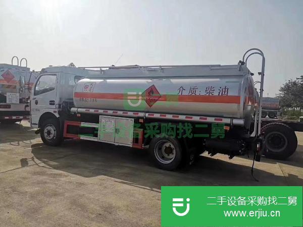 黑龍江出售二手8噸油罐車包上戶
