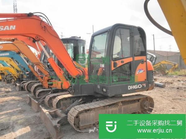 湖北出售二手16年斗山55挖掘機