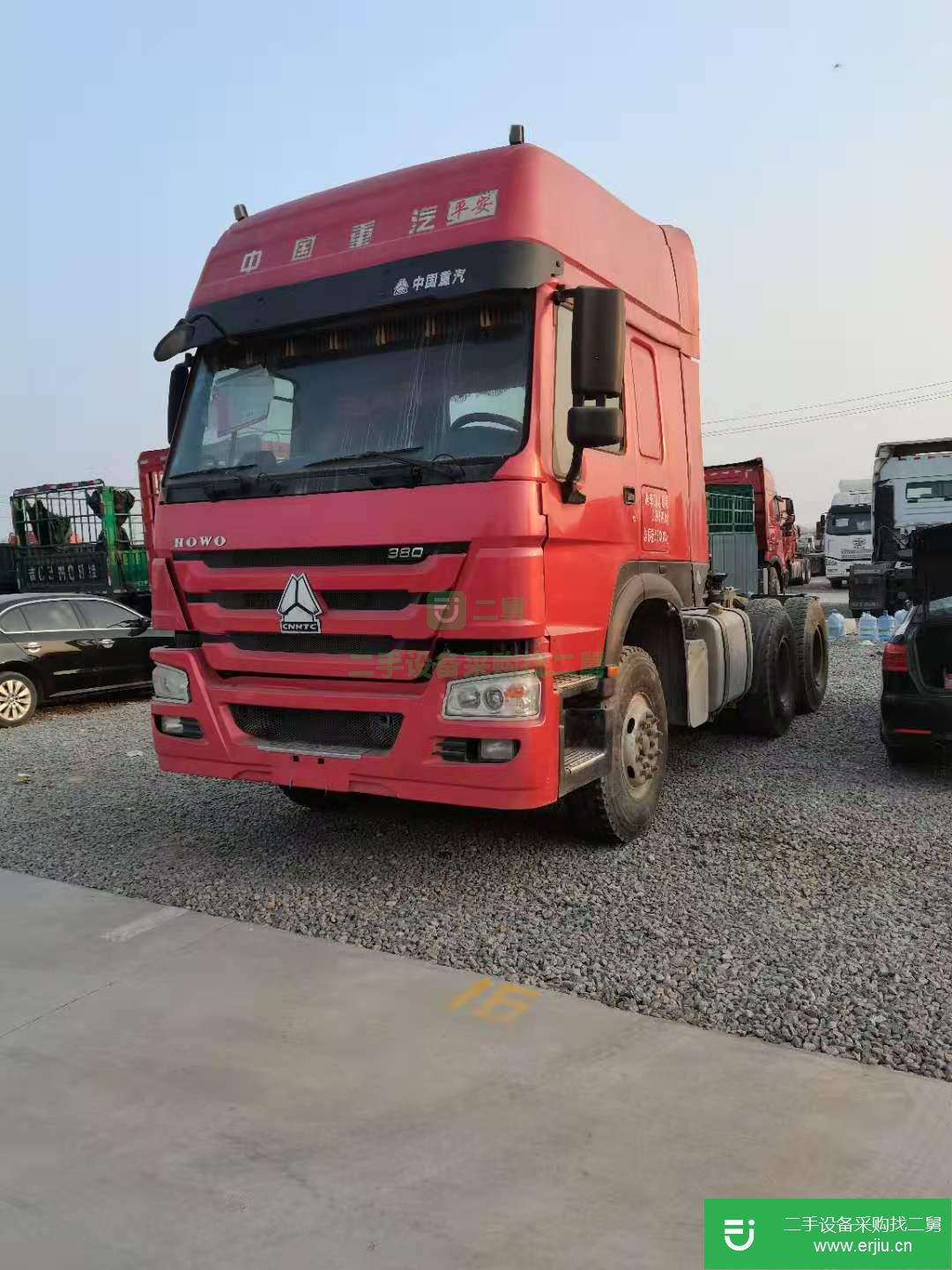 山東出售二手重汽豪沃380馬力牽引車