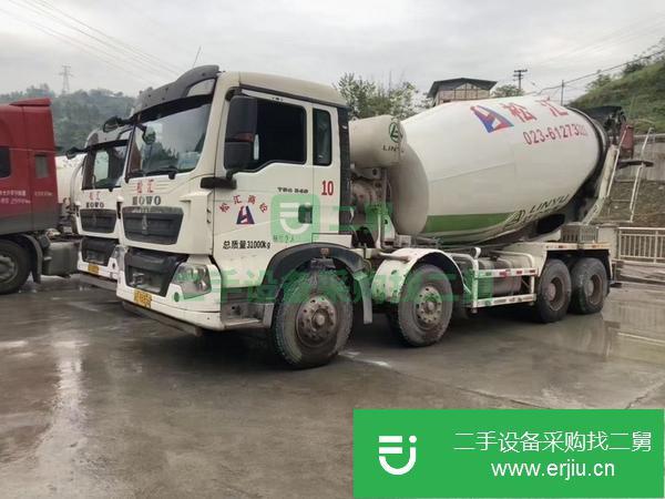 河南出售二手17年10月豪沃輕量化大14方攪拌車