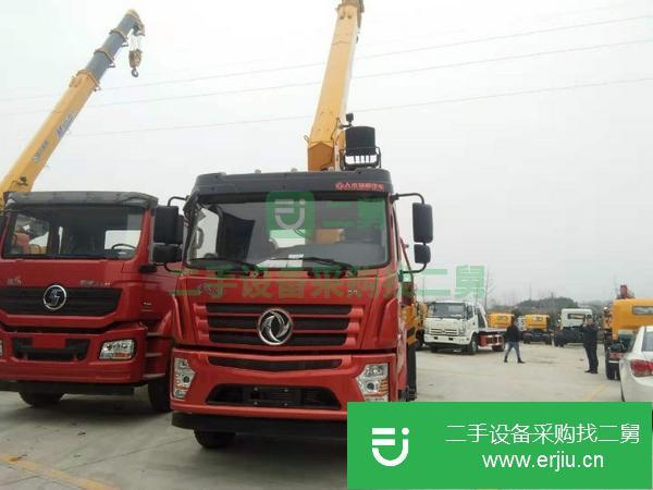 吉林出售二手東風天龍前四后八12噸隨車吊