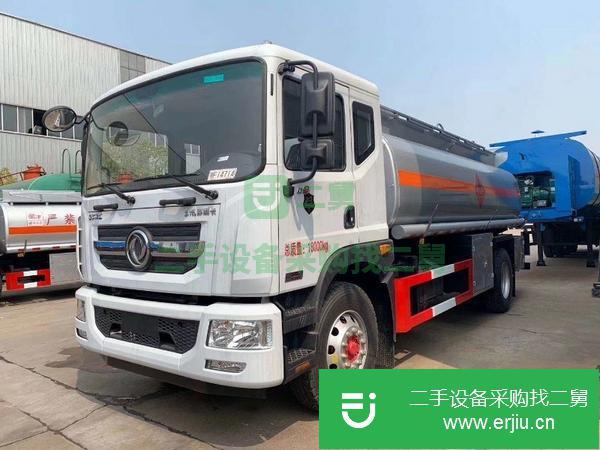湖北出售二手東風多利卡油罐車康機180馬力6缸發動機法士特8檔變速箱4700軸距