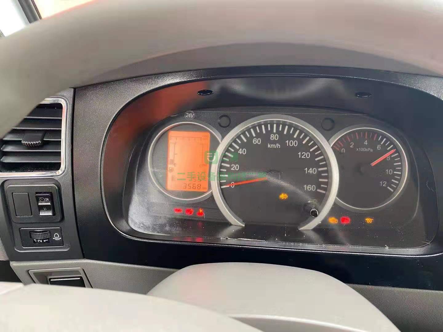 出售一臺19年10月剛買的保險審的車吸污車，全柴發動機