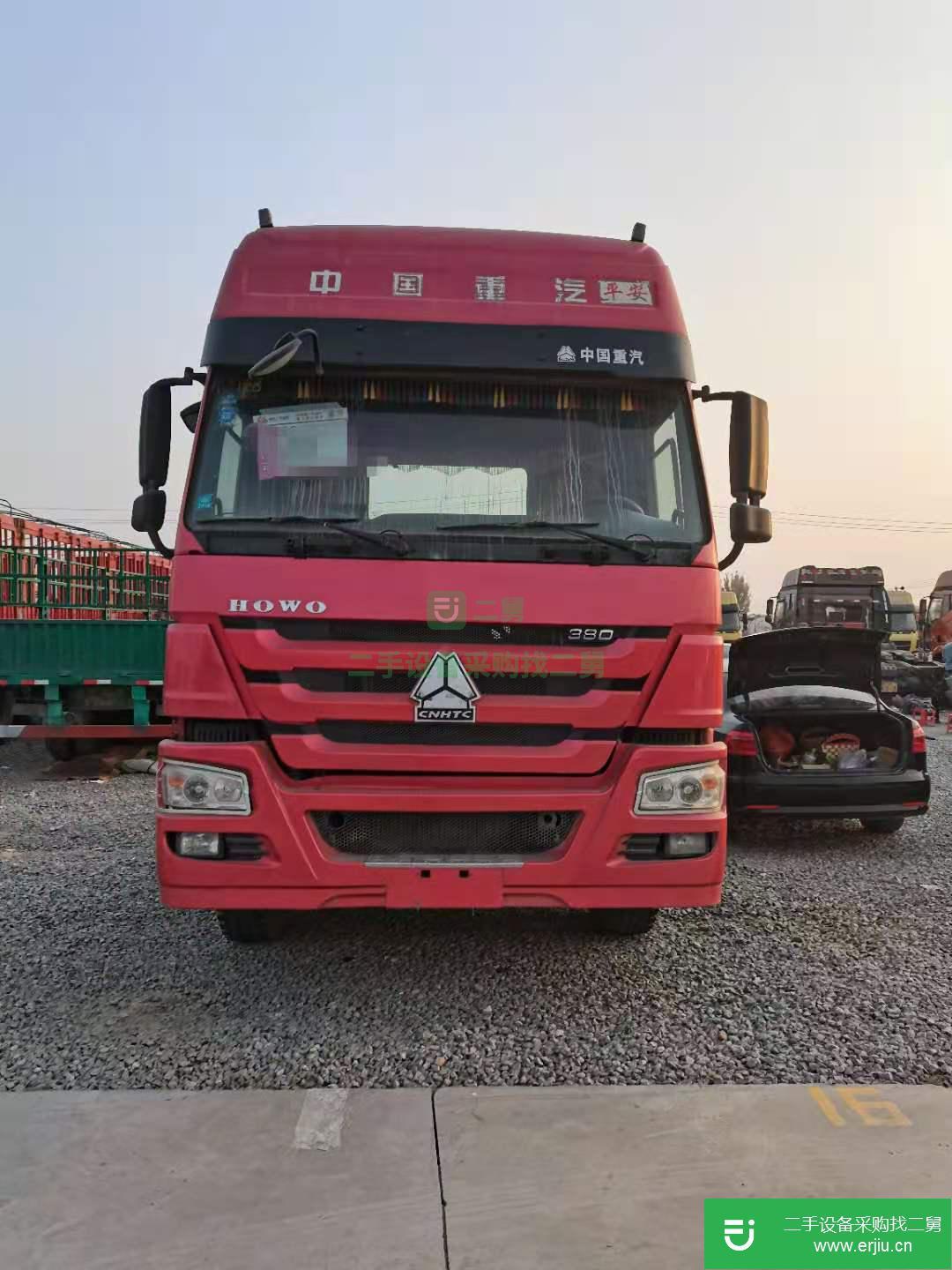 山東出售二手重汽豪沃380馬力牽引車