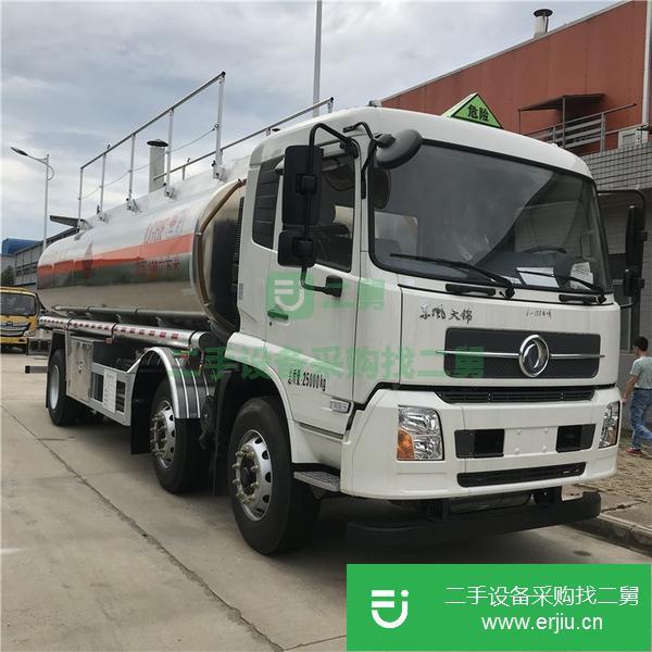 吉林出售二手國六天錦小三軸16噸油罐車
