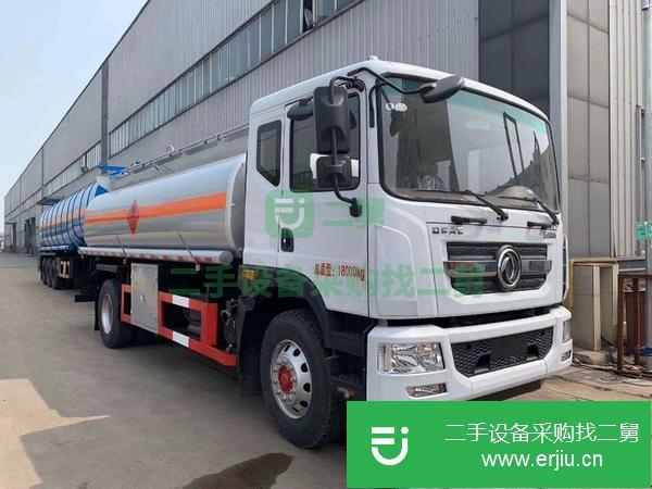 湖北出售二手東風多利卡油罐車康機180馬力6缸發動機法士特8檔變速箱4700軸距