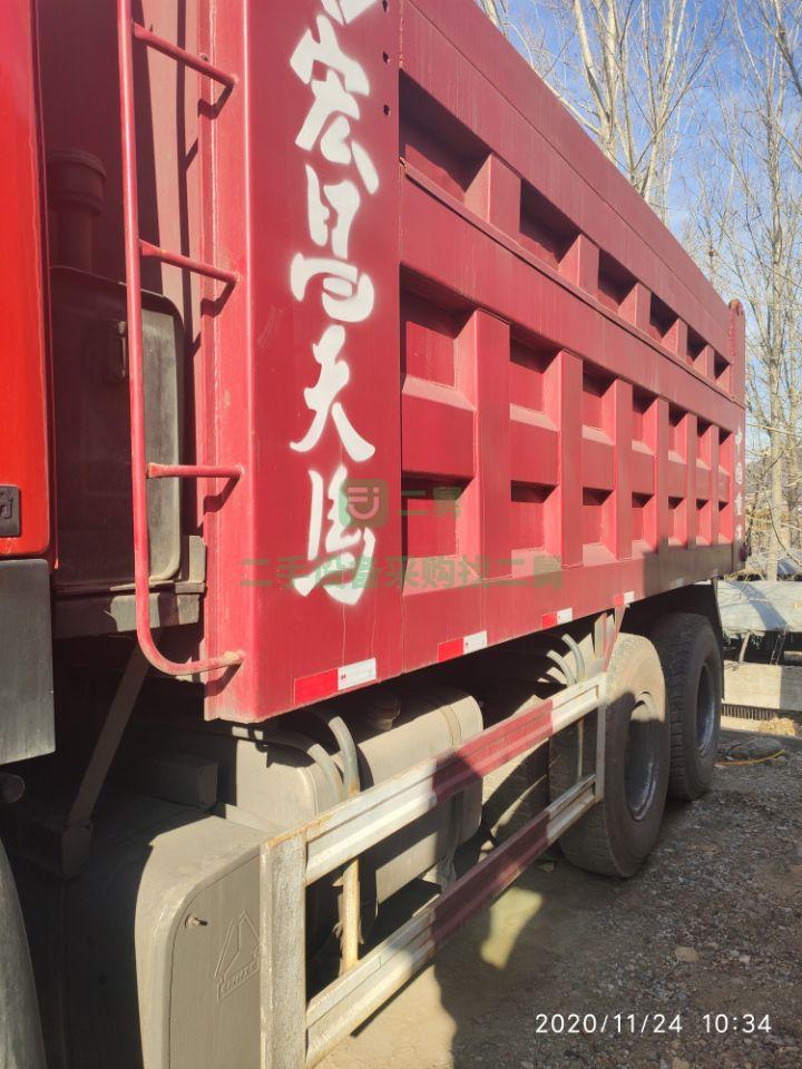 出售17年5.8米沒戶豪沃后八輪自卸車