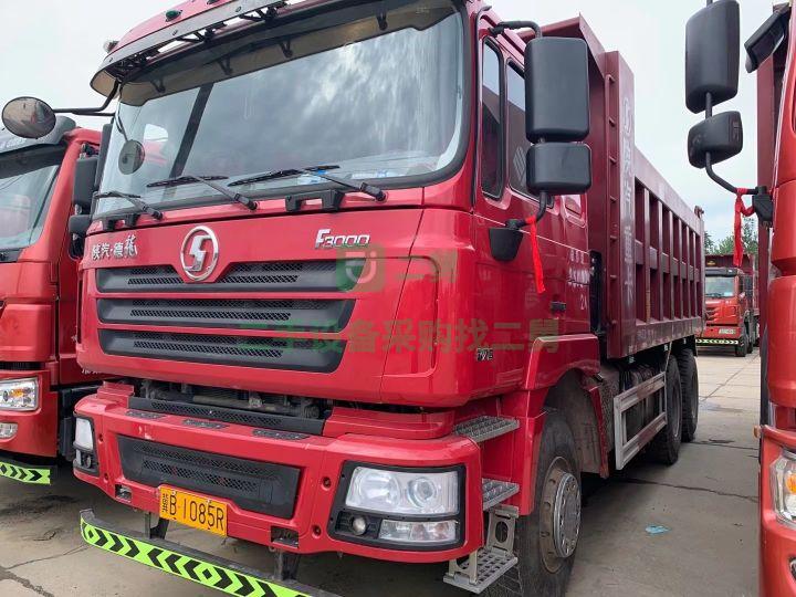 出售17年的德龍f3000后八輪自卸車，濰柴動力375馬力