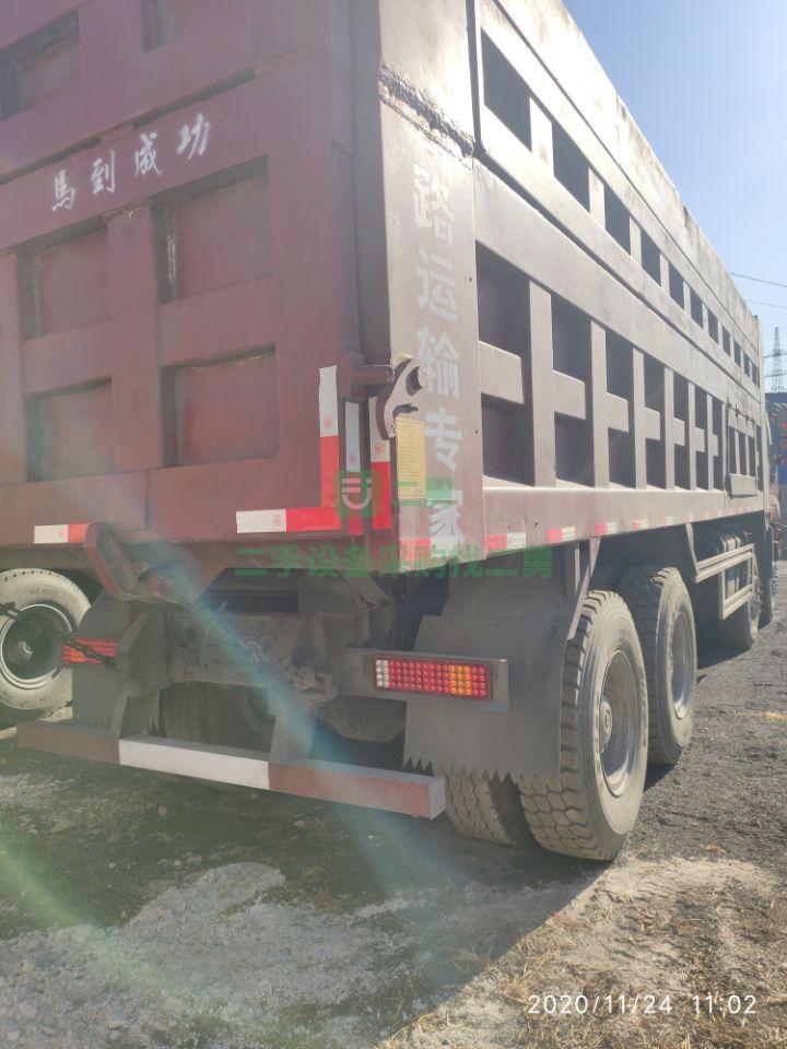 出售13年7.6米國三大泵歐曼ETX前四后八自卸車