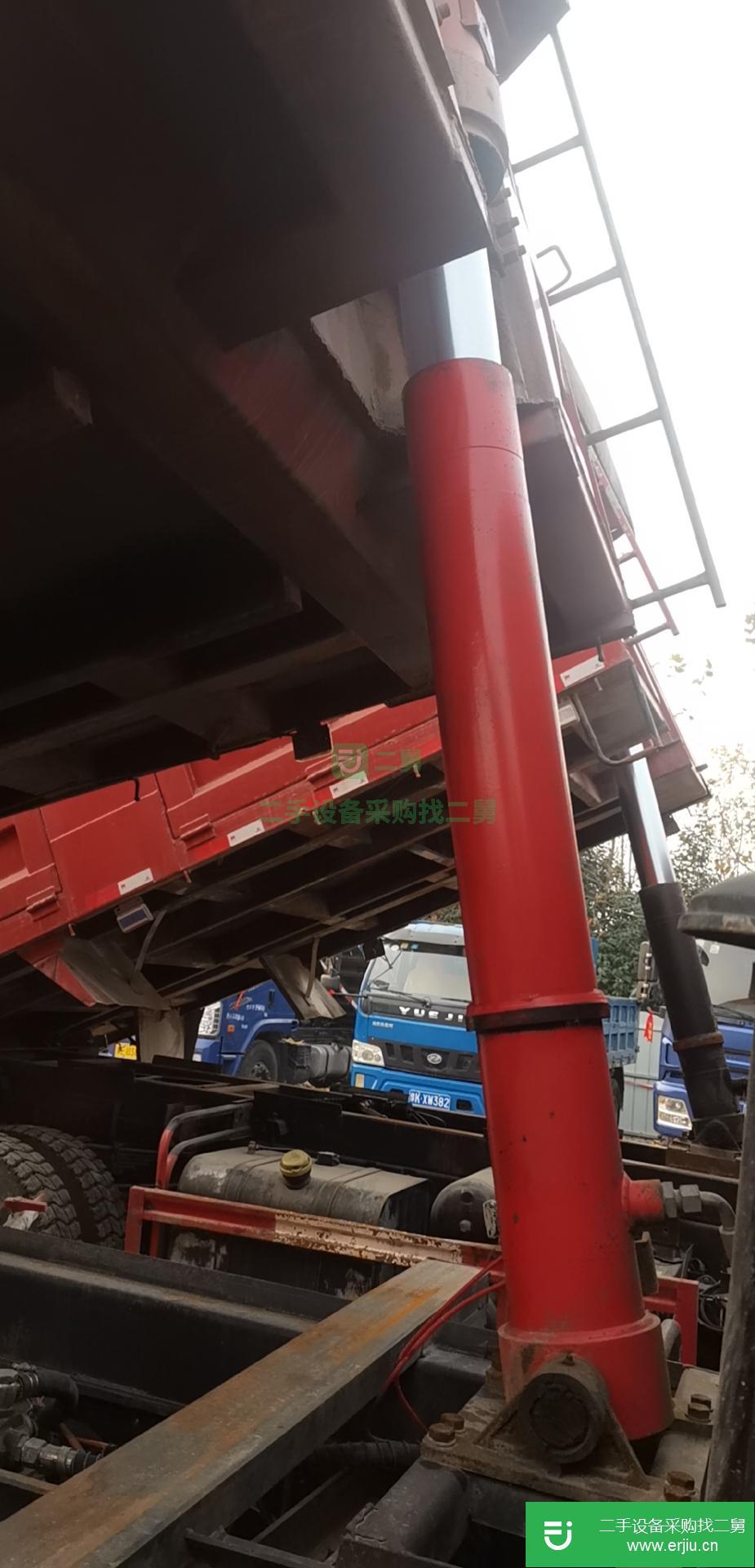 江蘇出售二手東風華神160馬力自卸車