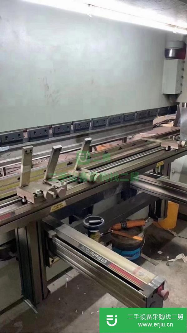 江蘇出售二手愛克160噸3.2米折彎機