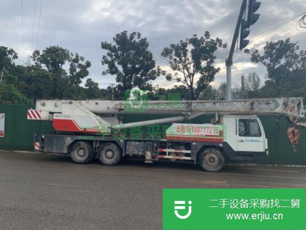 貴州出售二手國(guó)三排放中聯(lián)汽車吊