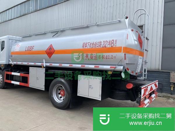 吉林出售二手東風油罐車可分期軸距4700mm康明斯180馬力法士特8JS85變速箱