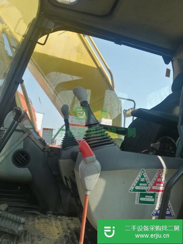 江蘇出售二手小松210-8挖掘機