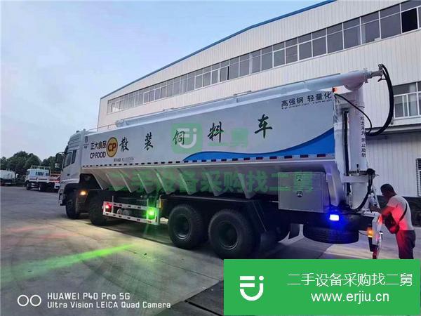江蘇出售二手東風天龍42方散裝飼料運輸車