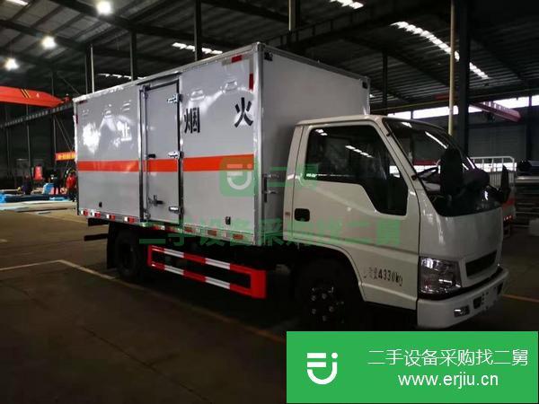 新疆出售二手江鈴危險品運輸車五十鈴發動機115馬力