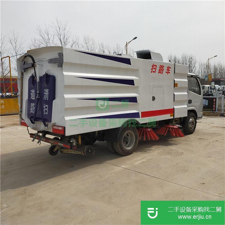 山東出售二手大型鋼絲刷掃路車