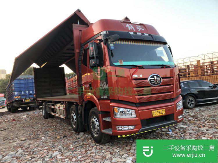 江西出售二手一汽解放280馬力飛翼箱式貨車