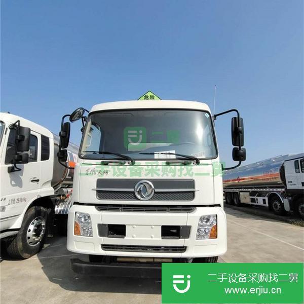 安徽出售二手小三軸19.9方鋁合金油罐車東風康明斯210馬力柴油發動機