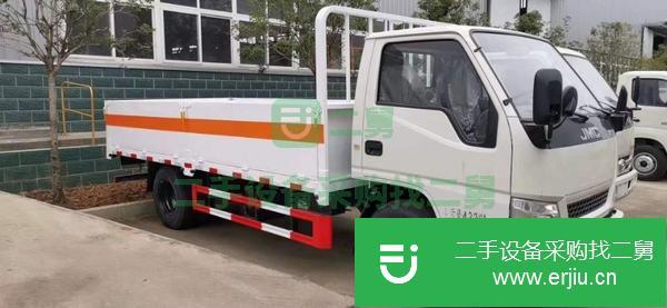 新疆出售二手江鈴危險品運輸車五十鈴發動機115馬力
