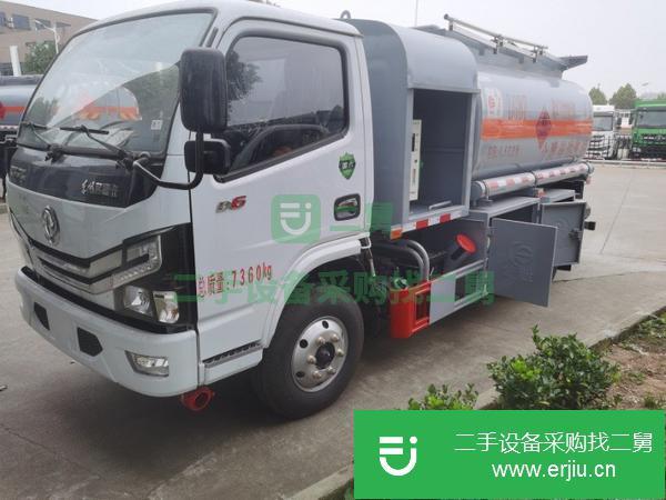 江蘇出售二手東風多利卡5噸油罐車