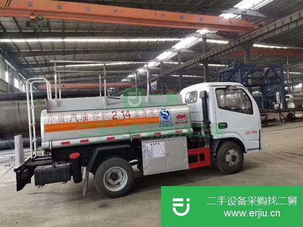 山西出售二手2噸東風(fēng)油罐車全柴88馬力發(fā)動機(jī)5擋變速箱