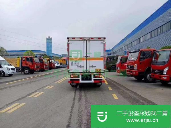 上海出售國六東風多利卡箱式危險品運輸車4米2