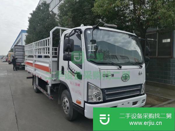廣東出售二手8噸解放氣瓶運輸車濰柴110馬力發動機
