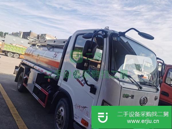 陜西出售二手九成新加油車5噸