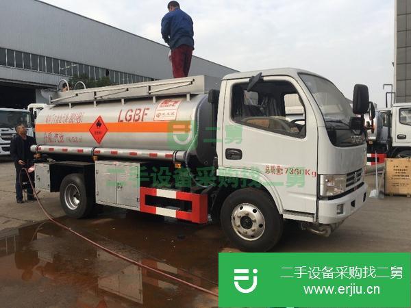 陜西出售二手東風(fēng)多利卡5噸油罐車