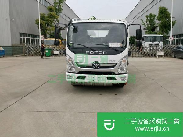福建出售二手解放5.2米國五易燃氣體危險品廂式運輸車