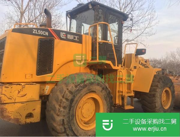山東出售二手抓木機原裝車,手續(xù)齊全,車況非常好