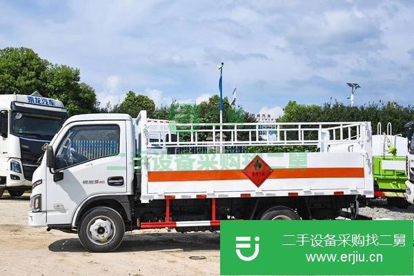 陜西出售二手躍進(jìn)小福星國(guó)六柴油氣瓶運(yùn)輸車全柴95馬力發(fā)動(dòng)機(jī)包上戶