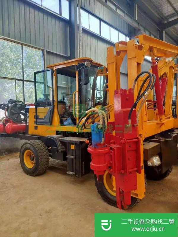山東出售二手裝載式高速公路護(hù)欄打樁機(jī)