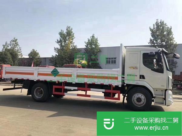 山西出售二手福田國(guó)五9噸危險(xiǎn)品廂式運(yùn)輸車